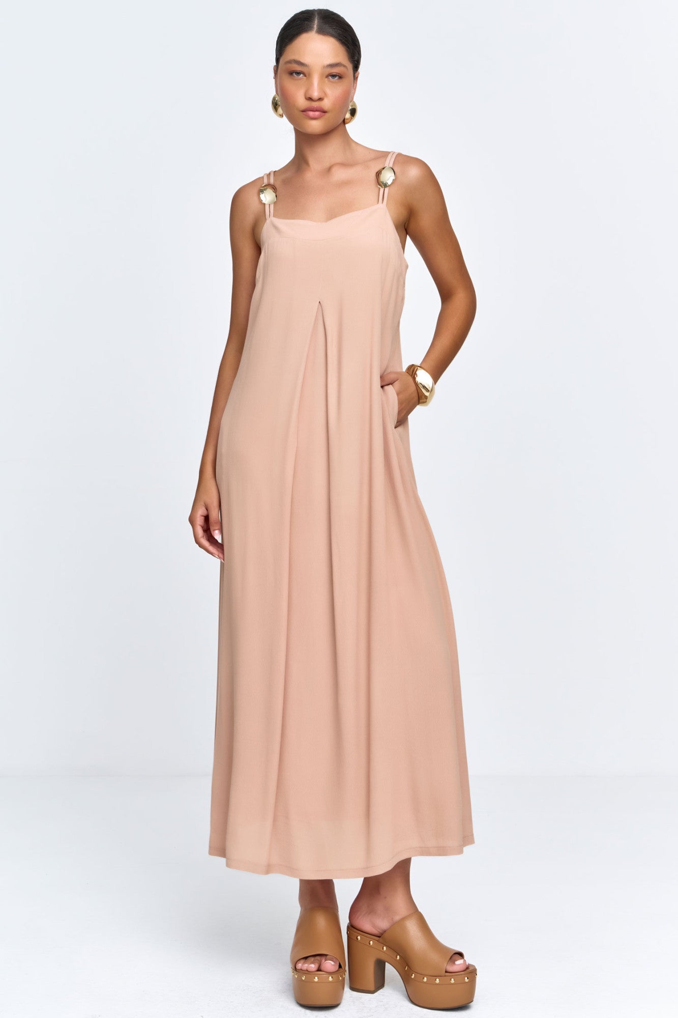 Vestido Longo Viscose com Detalhe Passante nas Alças Mocha