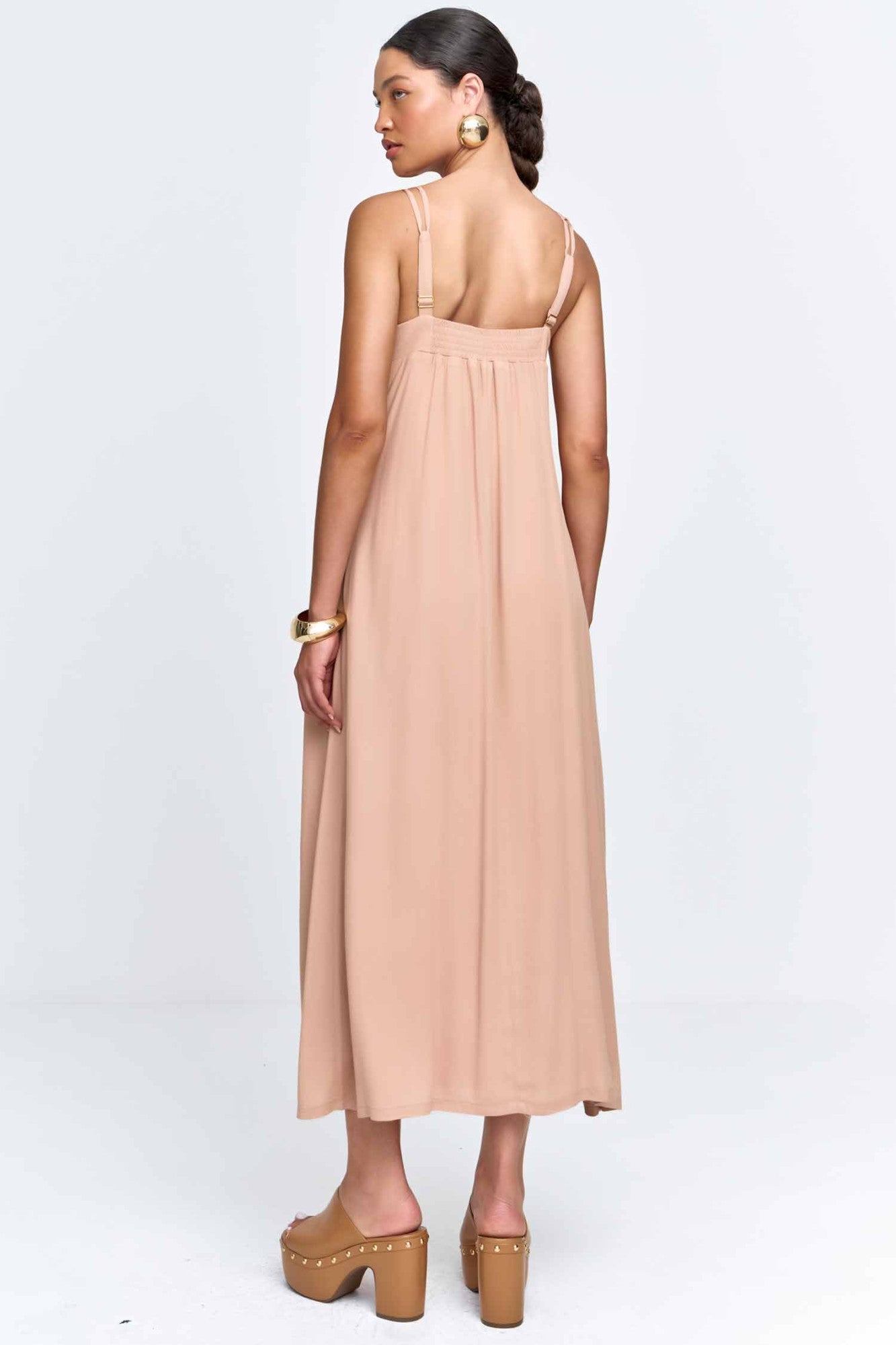 Vestido Longo Viscose com Detalhe Passante nas Alças Mocha