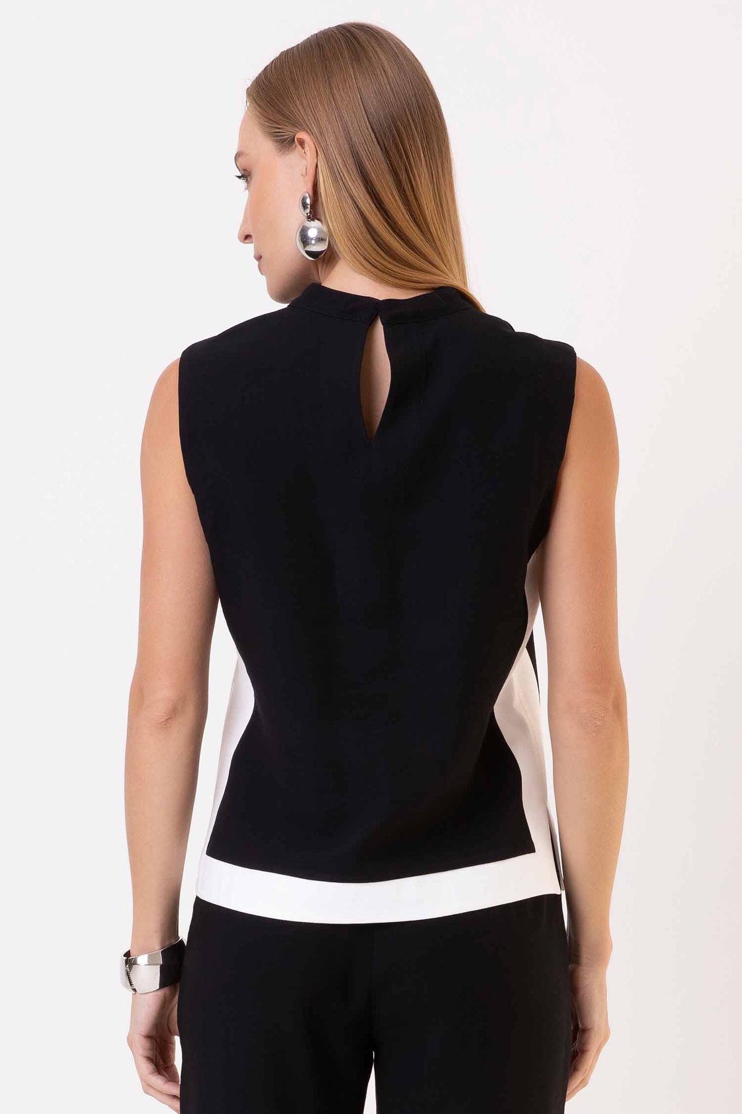 Blusa Alfaiataria com Recorte Lateral em Contraste