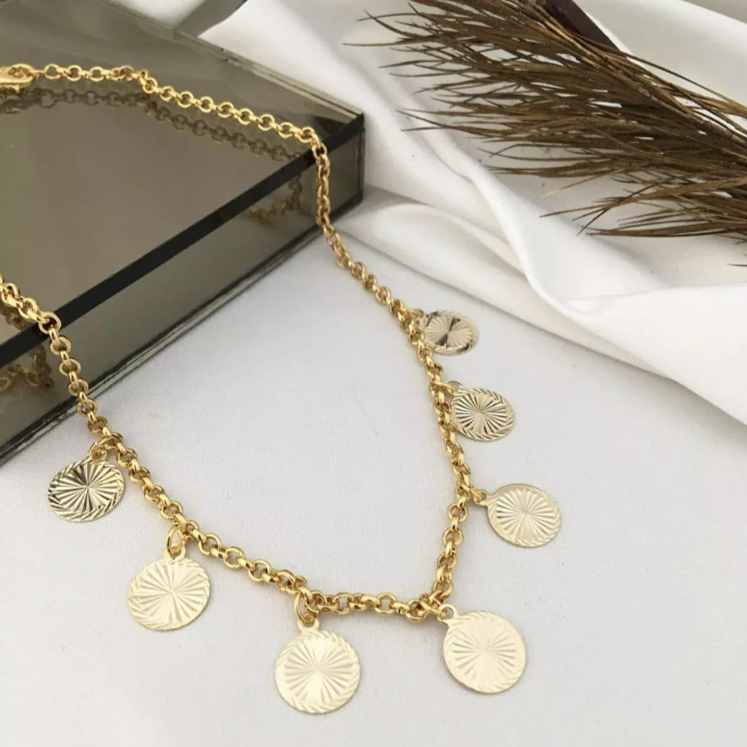 Choker Corrente Medalhas