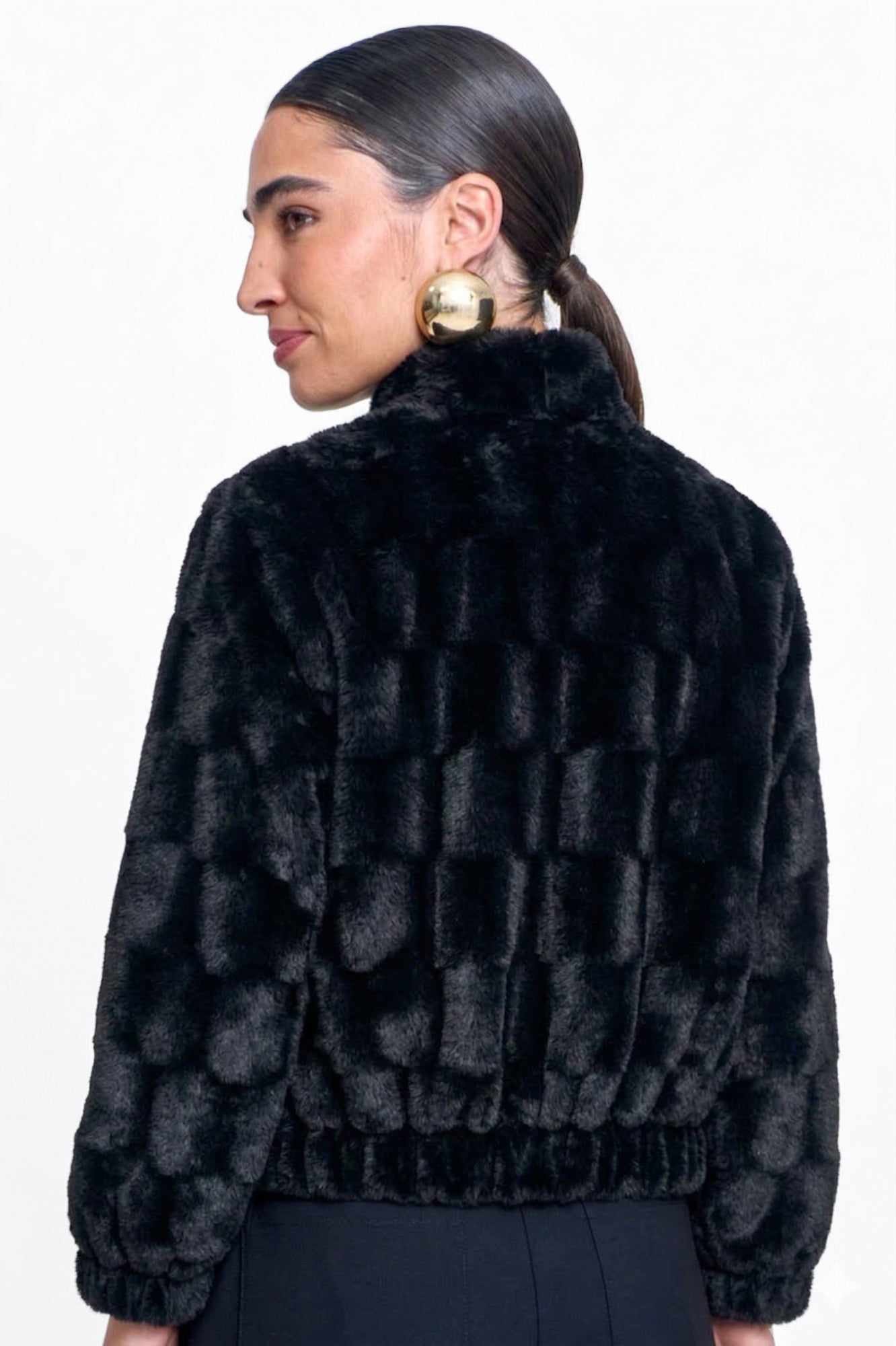 Jaqueta Teddy Feminina Marrom Peluciada Preto