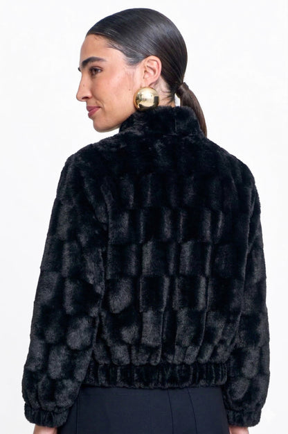 Jaqueta Teddy Feminina Marrom Peluciada Preto