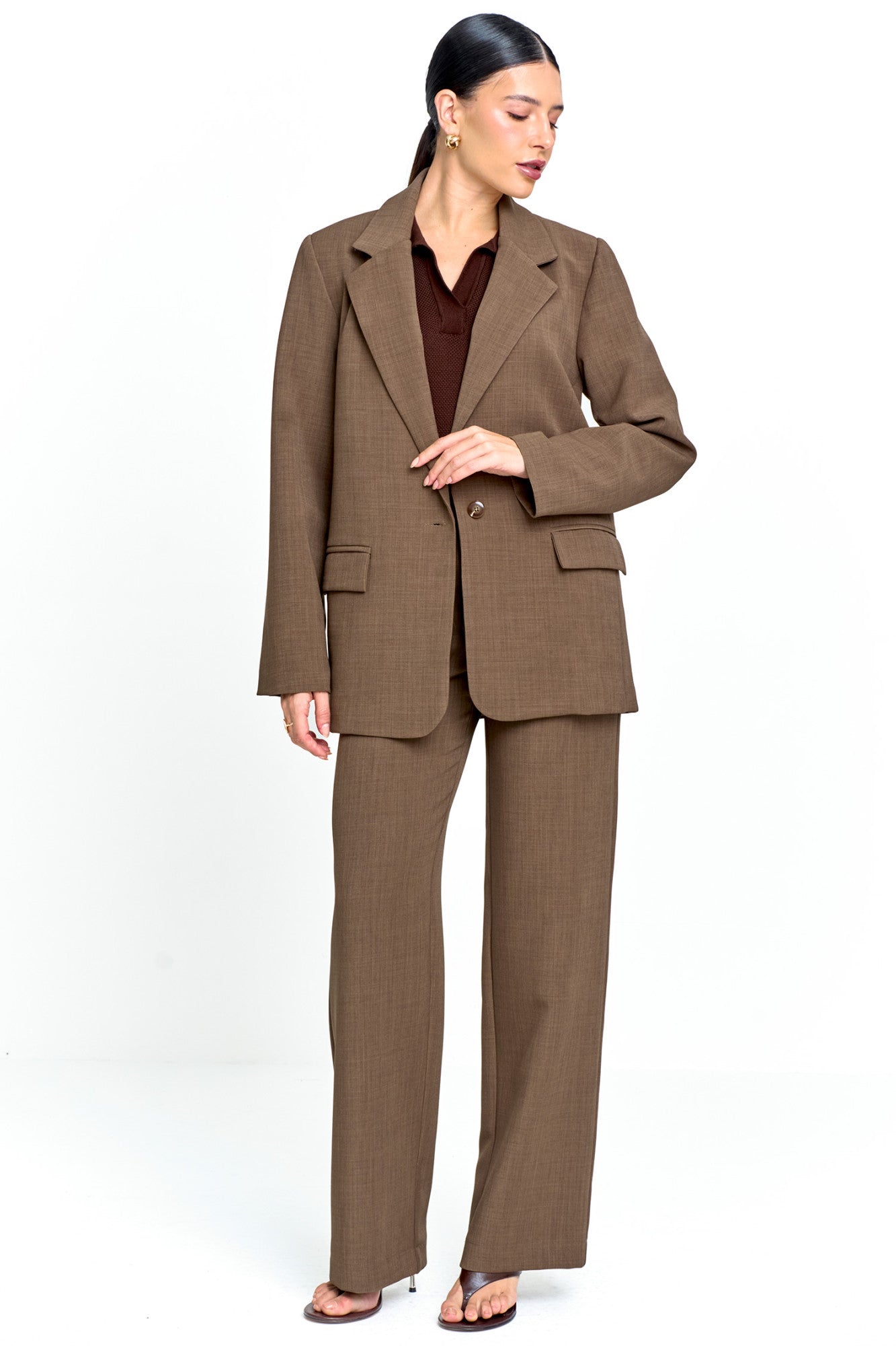 Blazer Feminino Alfaiataria com Bolso com Lapela Kaqui