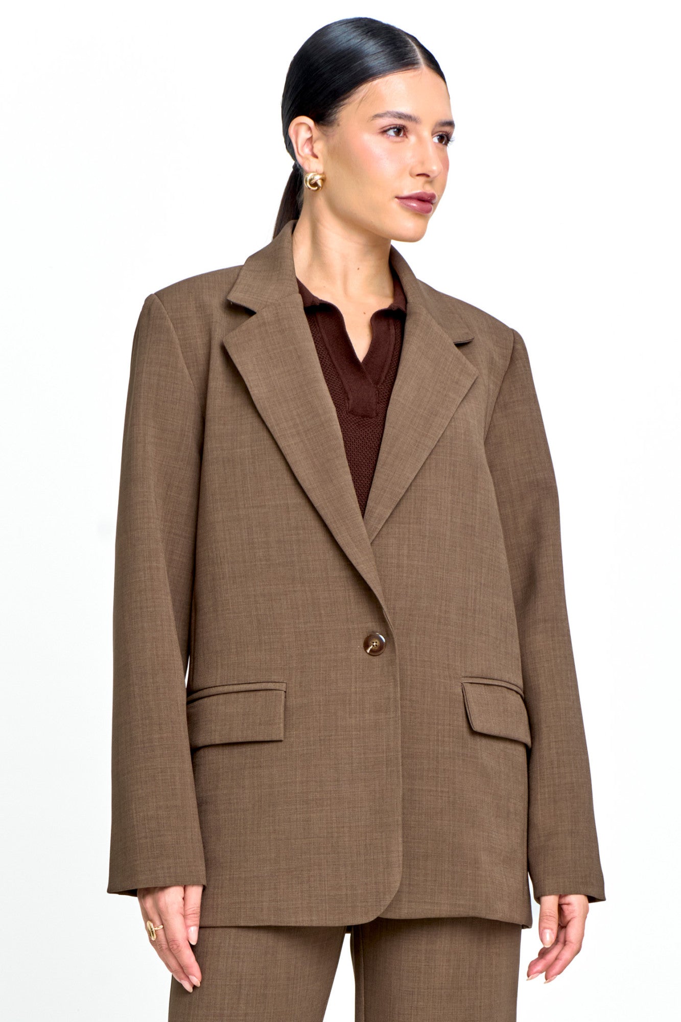 Blazer Feminino Alfaiataria com Bolso com Lapela Kaqui