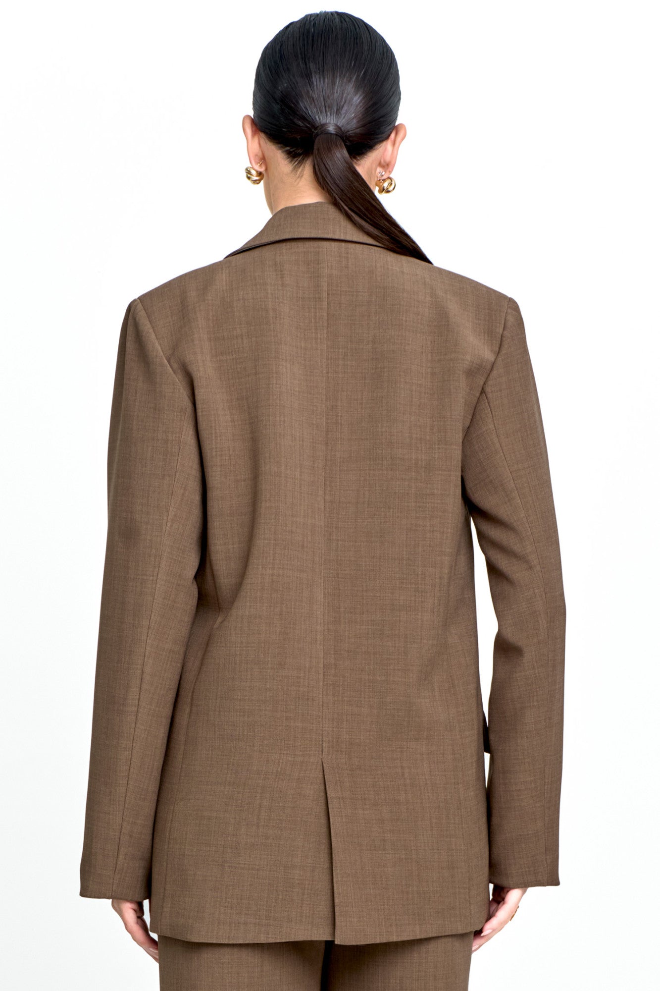 Blazer Feminino Alfaiataria com Bolso com Lapela Kaqui