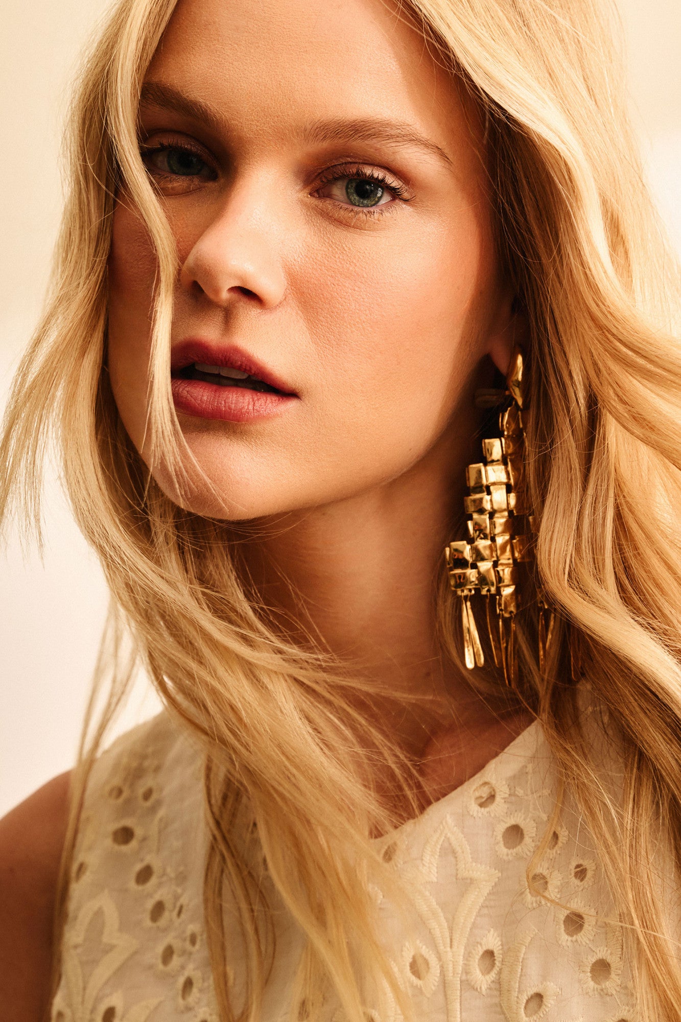 Regata Liocel Misto Bordado Gota nas Costas Off White