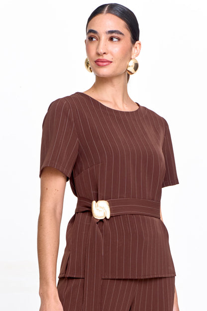 Blusa Alfaiataria Risca de Giz em Fio Metalizado com Faixa Marrom