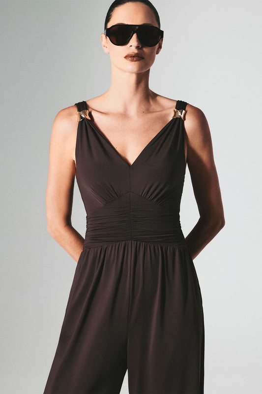 Macacão Feminino em Malha com Franzido na Cintura Café