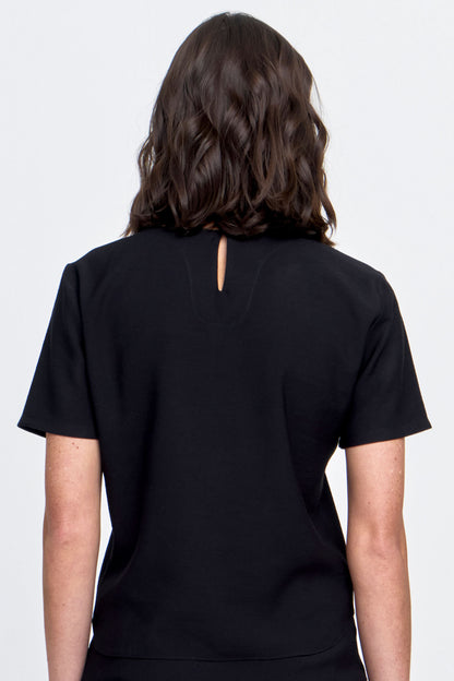 Blusa Alfaiataria Detalhe Vivo Preto