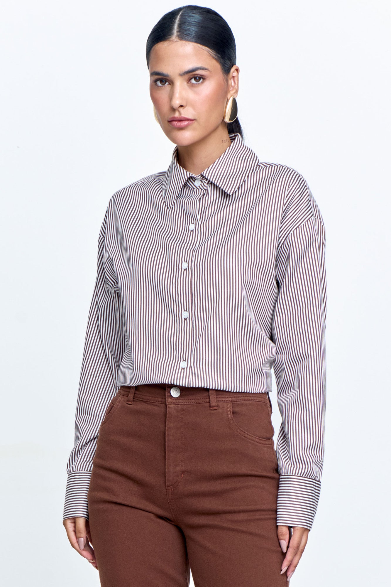 Camisa Tricoline Listrada em Fio Tinto Marrom