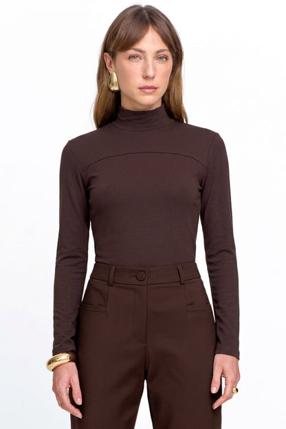 Blusa Malha Canelada Gola Alta Recorte Frontal