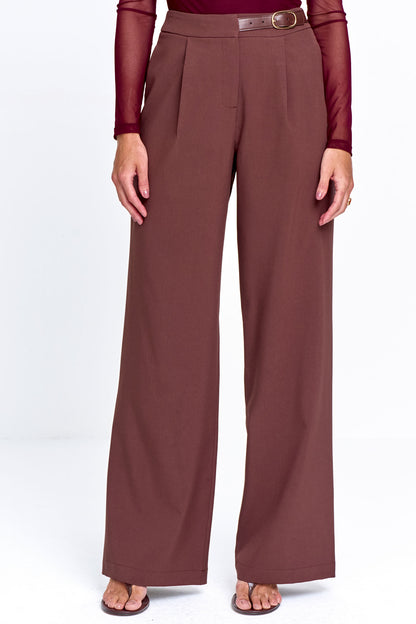 Calça Feminina Alfaiataria com Cinto de Couro