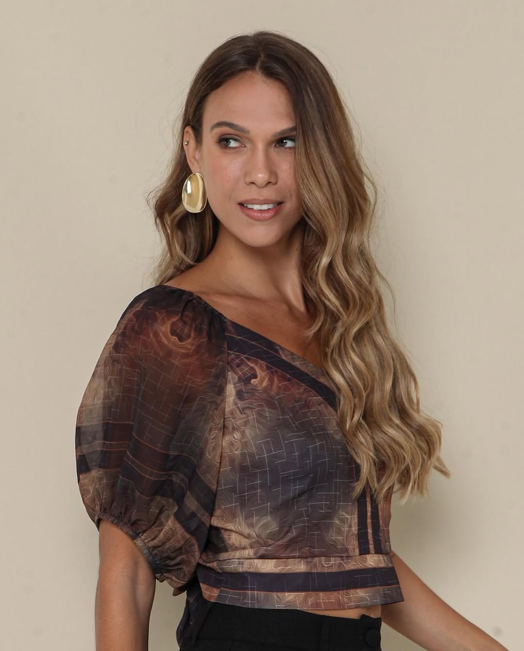 Blusa com Mangas Estampa Exclusiva Yumarimel