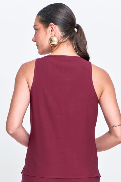 Regata Feminina Alfaiataria com Decote Redondo Franzido Vinho