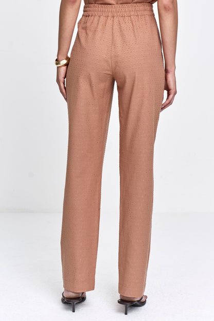 Calça Viscose Maquinetada com Cinto Caramelo