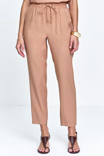 Calça Reta em Alfaiataria com Elástico e Cordão