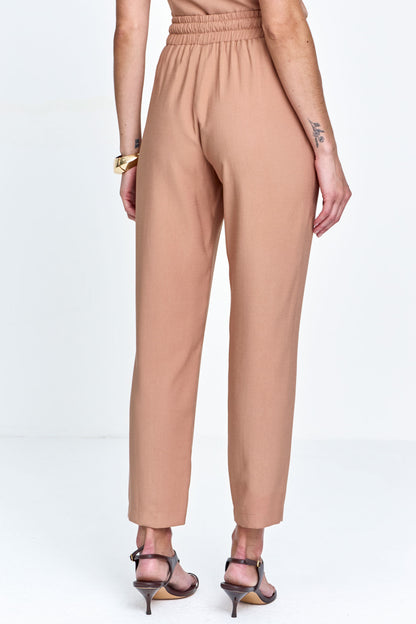 Calça Reta em Alfaiataria com Elástico e Cordão