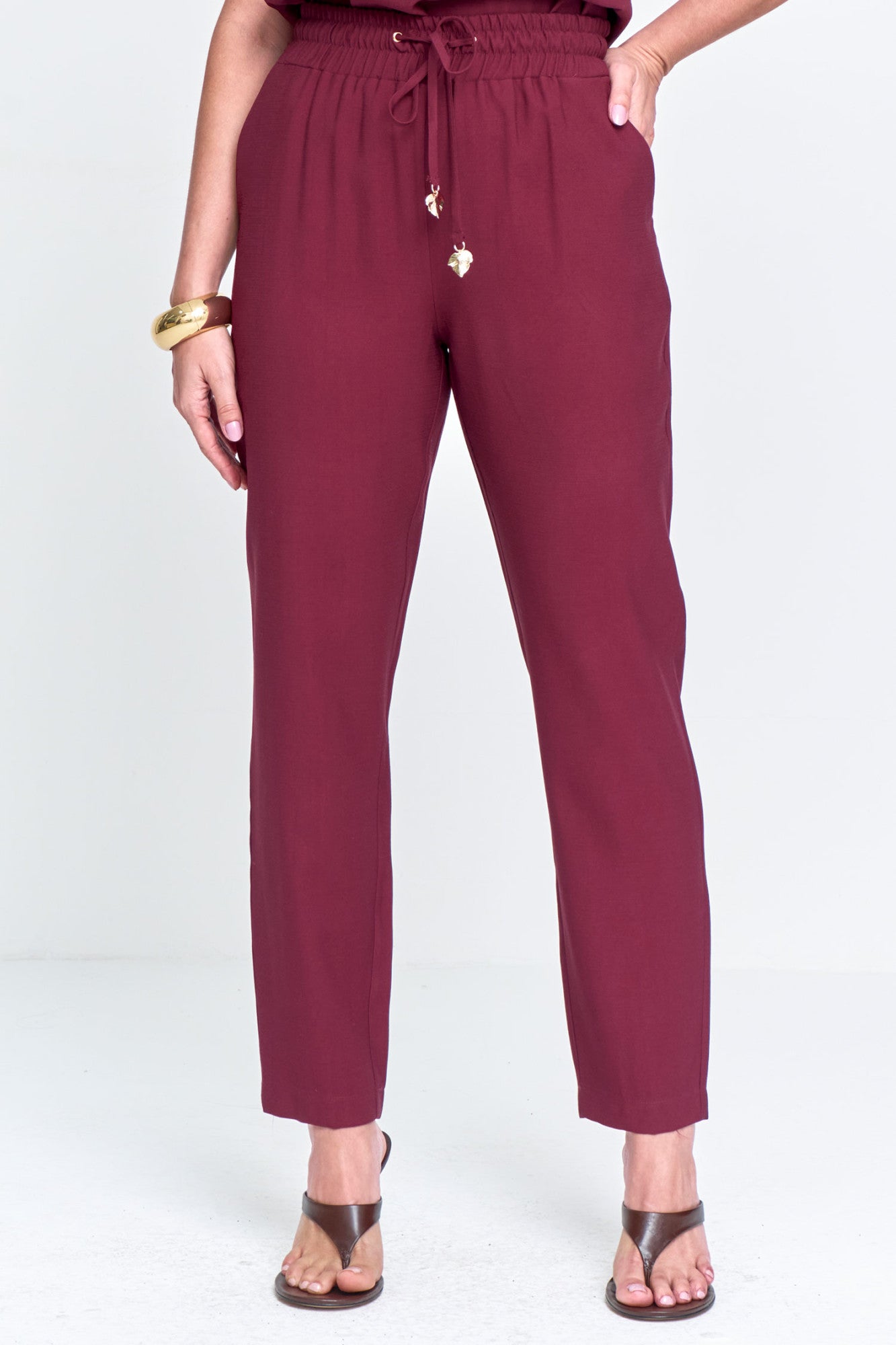 Calça Reta em Alfaiataria com Elástico e Cordão