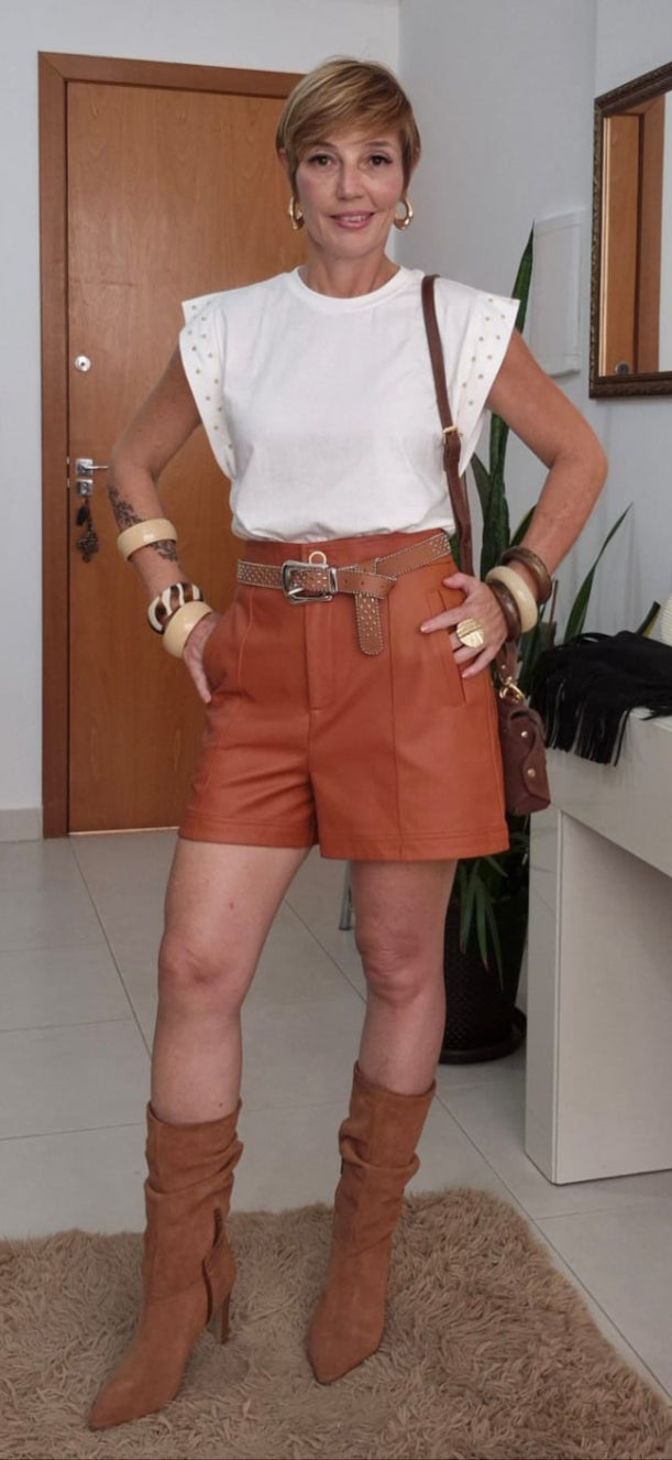 Short Couro Analuz