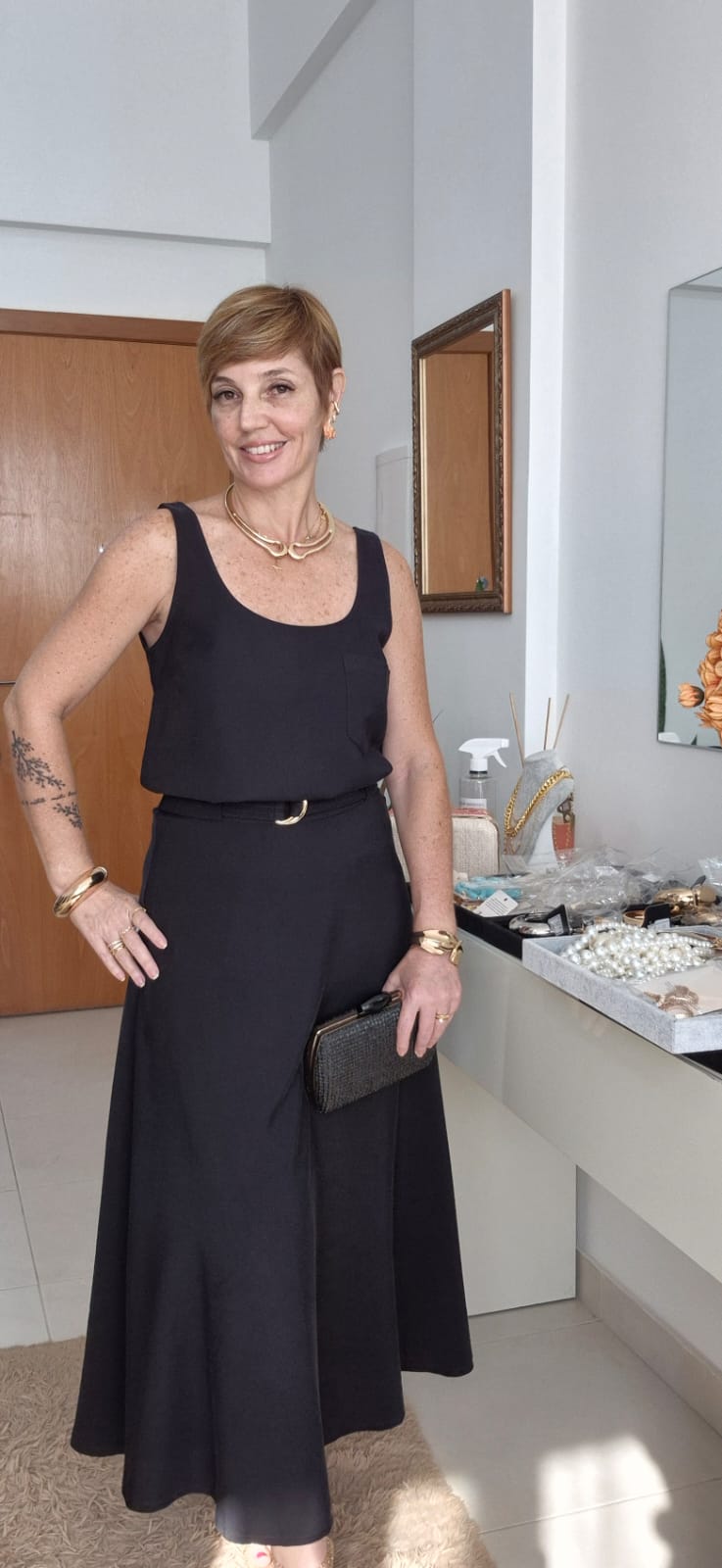 SAIA ALFAIATARIA COM CINTO E ELASTICO NO COS