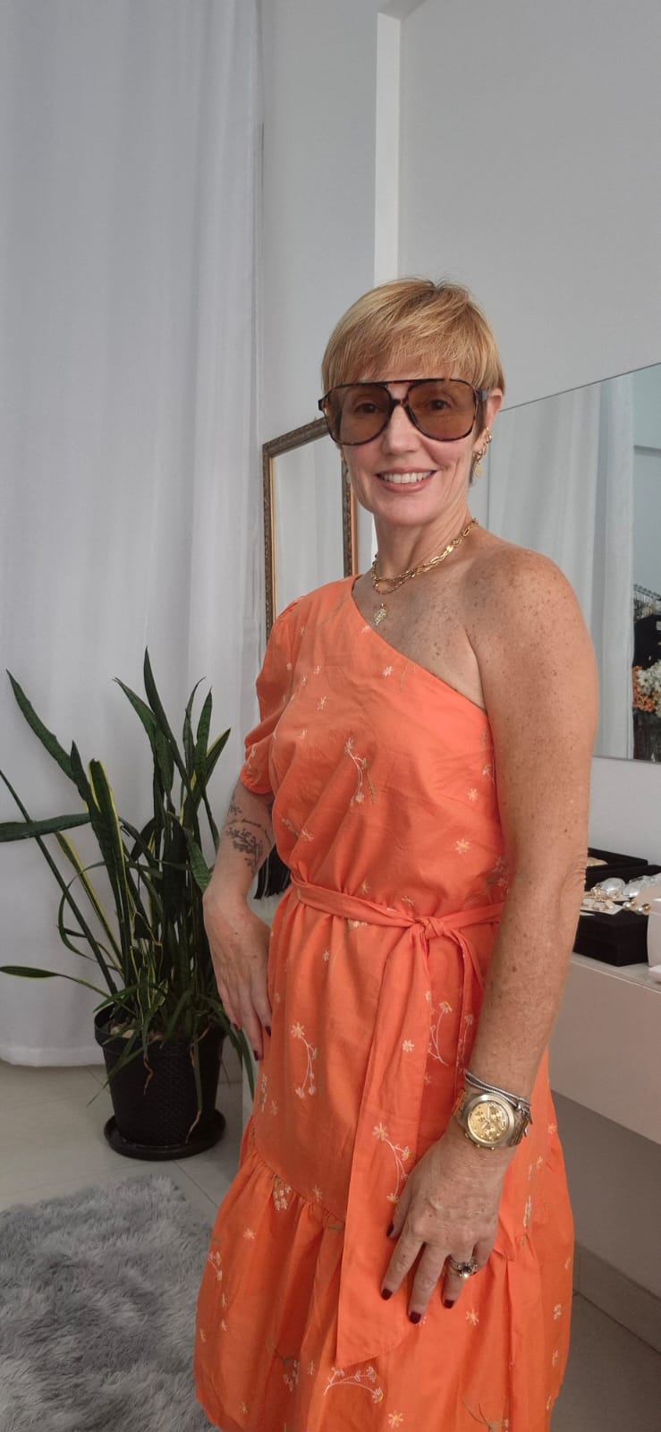 VESTIDO BORDADO UM OMBRO SÓ COM CINTO