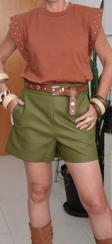 Short Couro Analuz