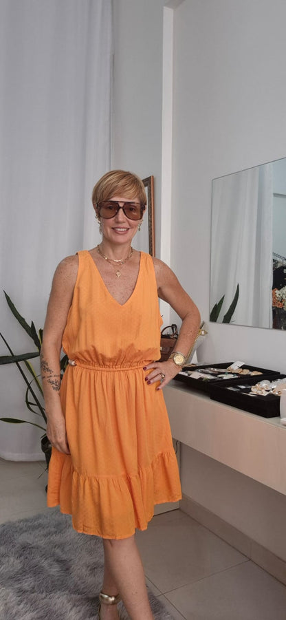 VESTIDO PIQUET COM  ESLASTICO CINTURA E BERLOQUE NA LATERAL