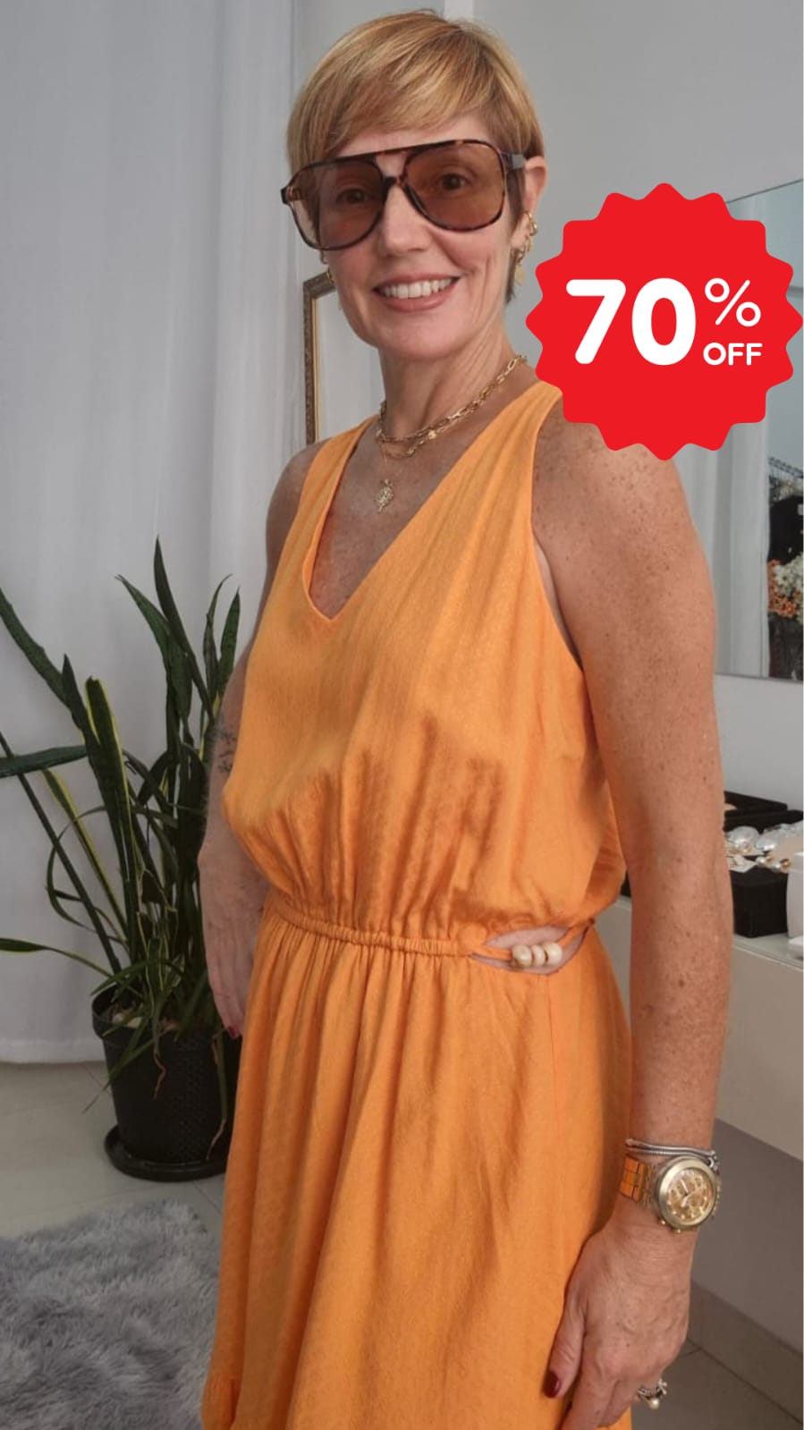 VESTIDO PIQUET COM  ESLASTICO CINTURA E BERLOQUE NA LATERAL